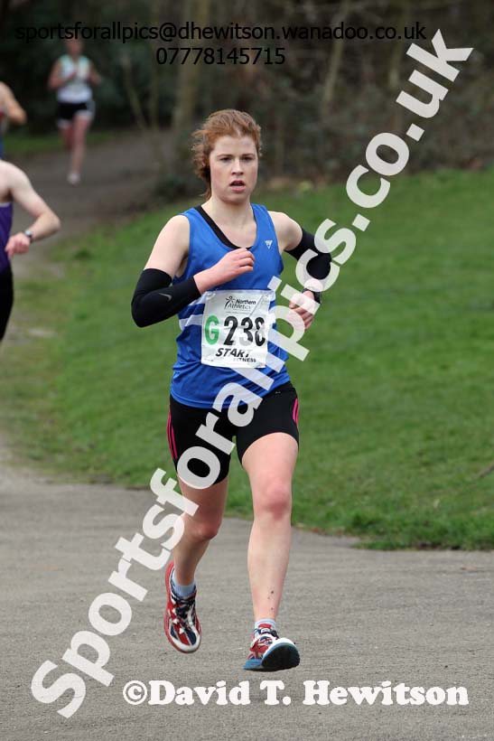 Sarah Graham (Morpeth) 5th leg of the senior womens 6 stage relay, 2014 Northern 12 and 6 Stage Relays, Heaton Park, Manchester. Photo: David T. Hewitson/Sports for All Pics